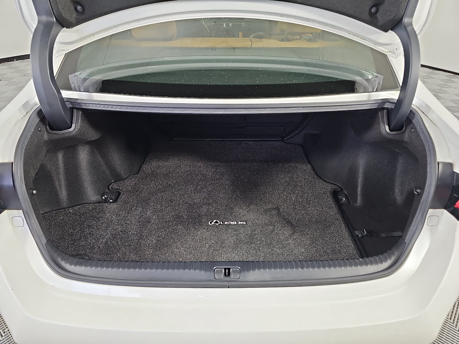 Used 2019 Lexus RC 300 w/ Accessory Package RWD image 11