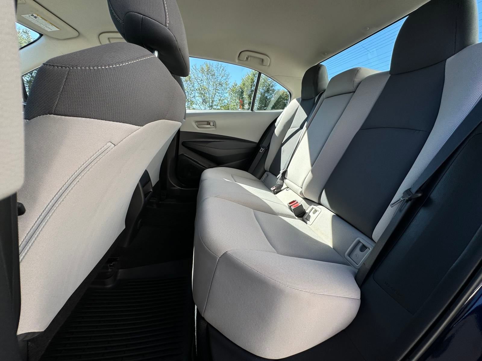 Used 2022 Toyota Corolla LE image 13