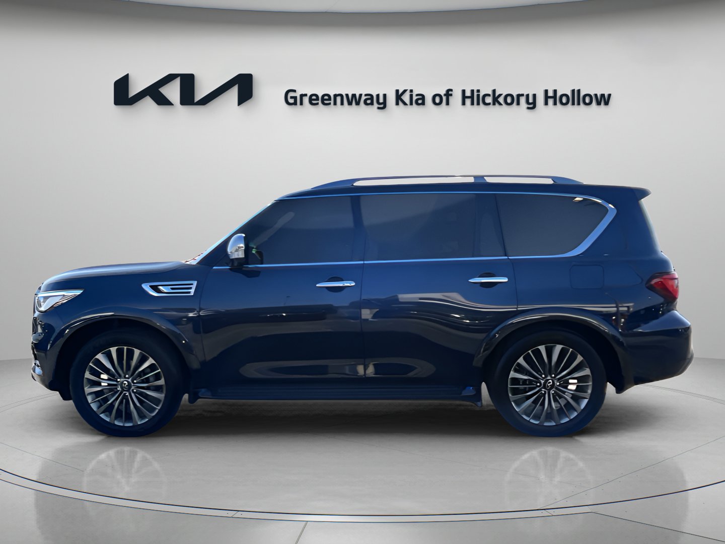 Used 2021 INFINITI QX80 Sensory w/ All-Season Package image 4
