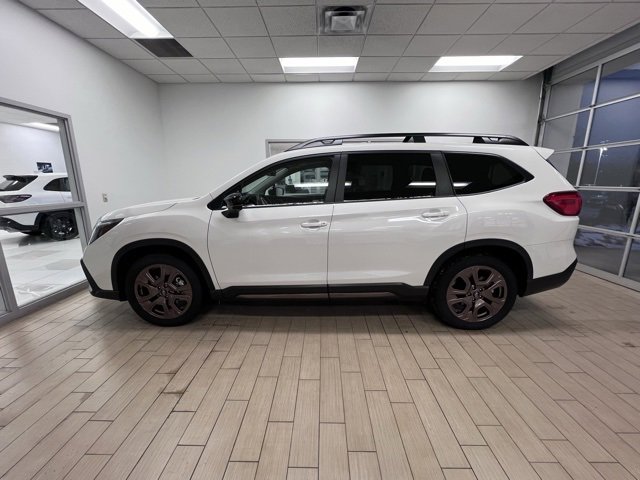 Used 2025 Subaru Ascent Bronze Edition image 13