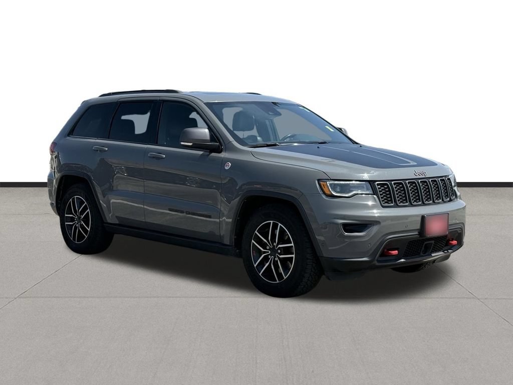 Used 2021 Jeep Grand Cherokee Trailhawk w/ Trailhawk Luxury Group AWD/4WD image 3
