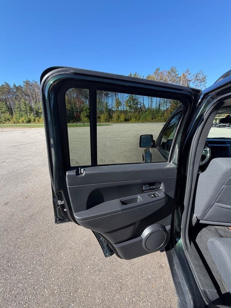 Used 2011 Jeep Liberty Sport w/ Popular Equipment Group AWD/4WD image 14