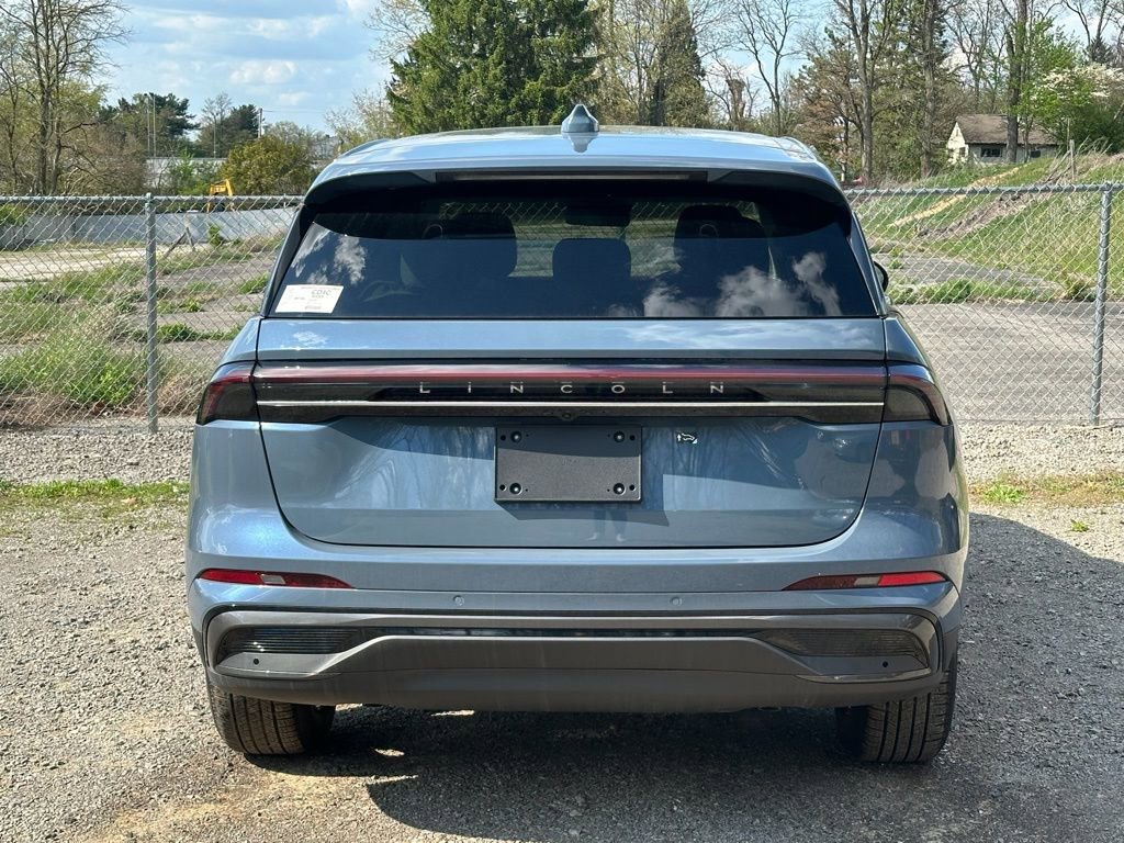 New 2026 Lincoln Nautilus Premier w/ Equipment Group 102A AWD/4WD image 4
