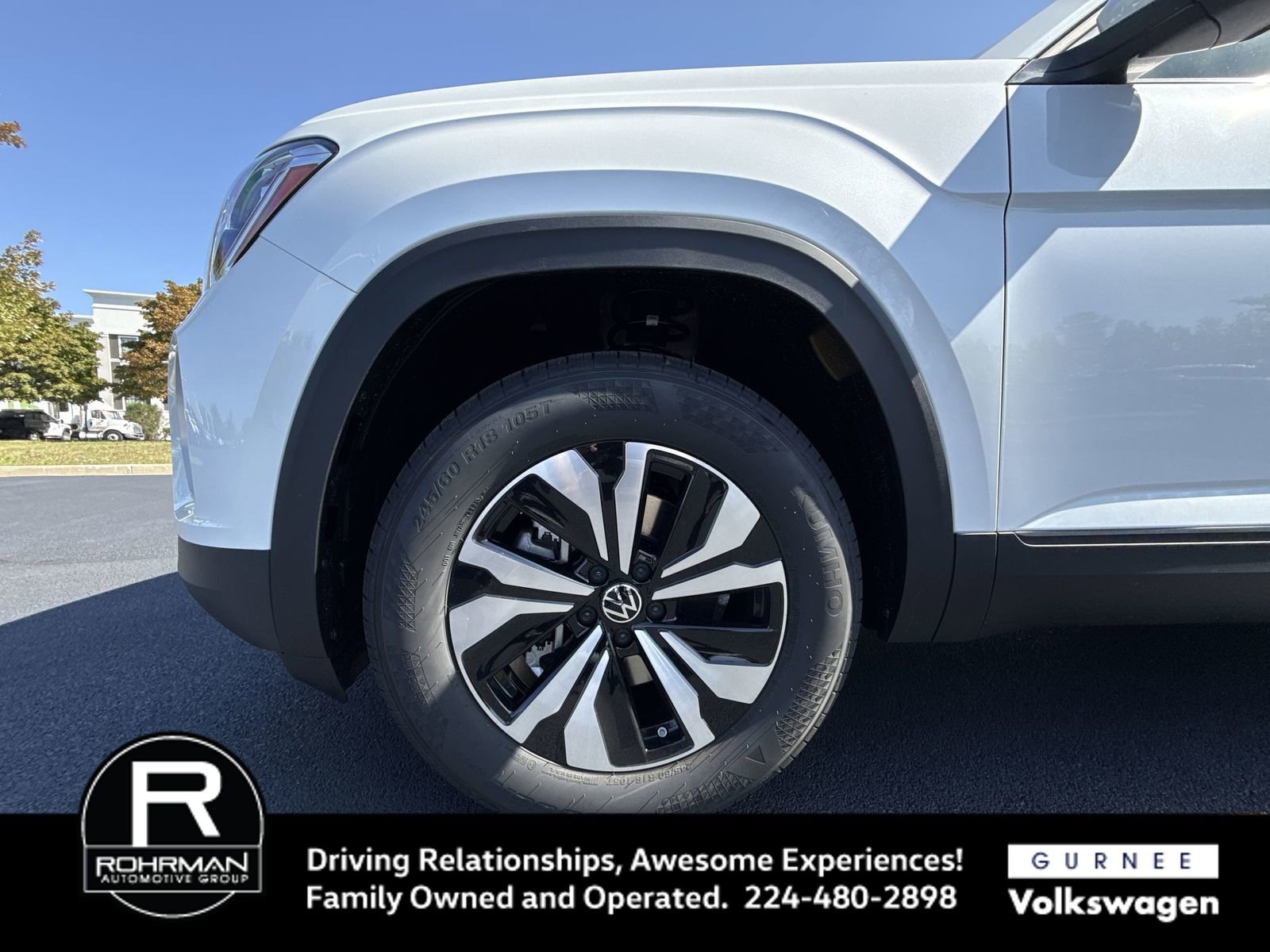 New 2026 Volkswagen Atlas SE image 11