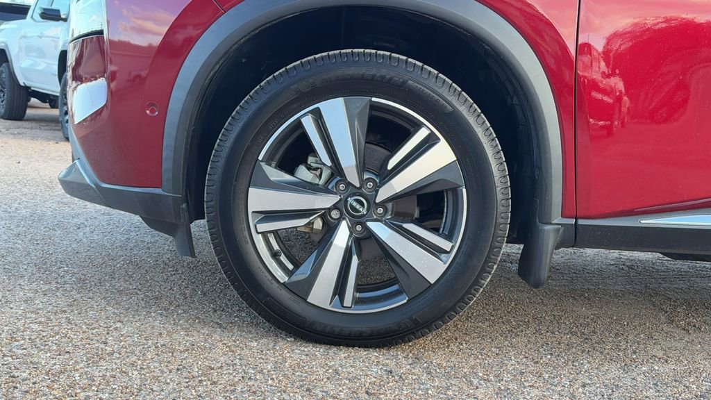 Used 2023 Nissan Rogue SL w/ SL Premium Package image 29