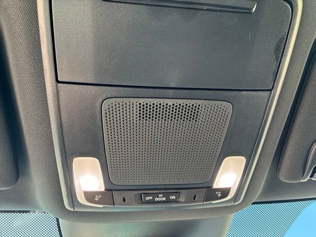 Certified 2025 Honda Pilot Sport image 31