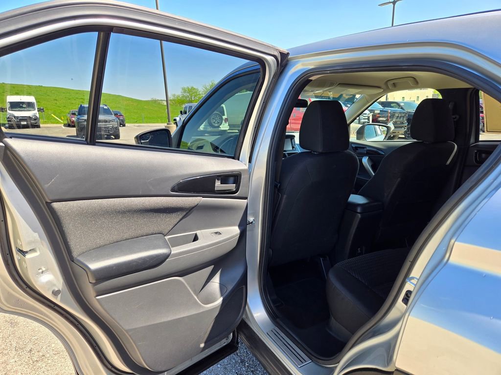 Used 2020 Mitsubishi Eclipse Cross ES FWD image 25