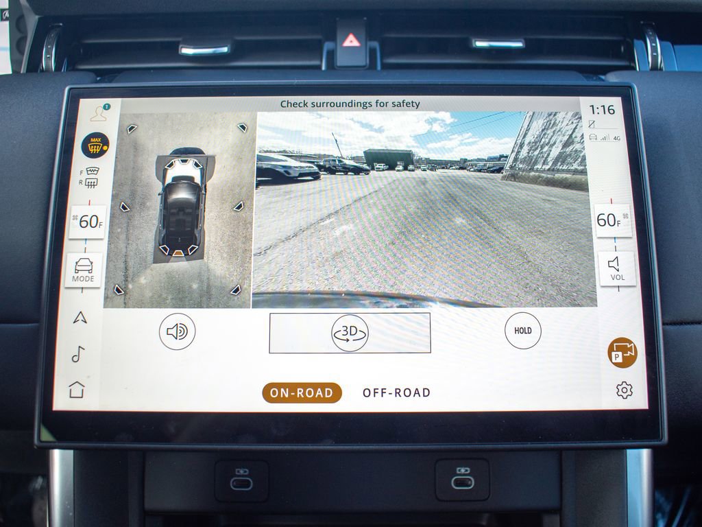 Used 2025 Land Rover Discovery Sport S image 30