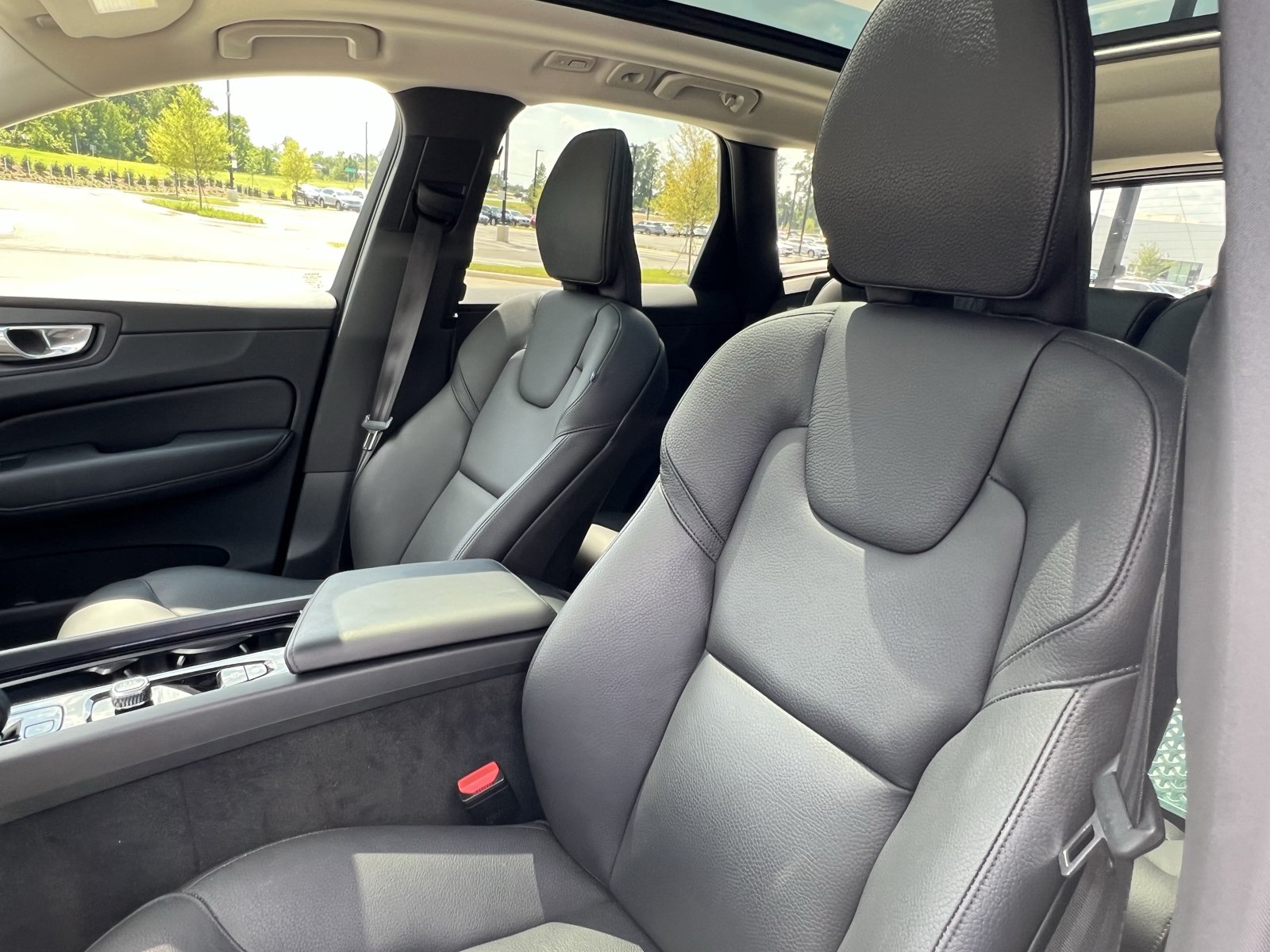 Used 2023 Volvo XC60 B5 Plus w/ Protection Package Premier FWD image 15
