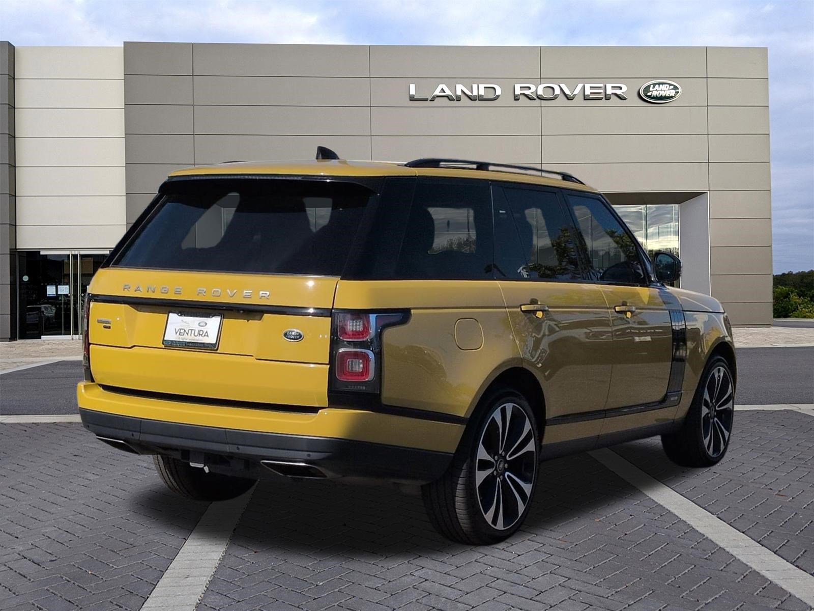 Used 2021 Land Rover Range Rover Autobiography Fifty Edition AWD/4WD image 5