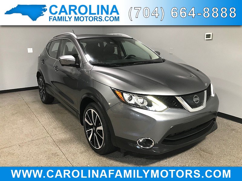 Used 2017 Nissan Rogue Sport SL w/ SL Premium Package AWD/4WD image 1