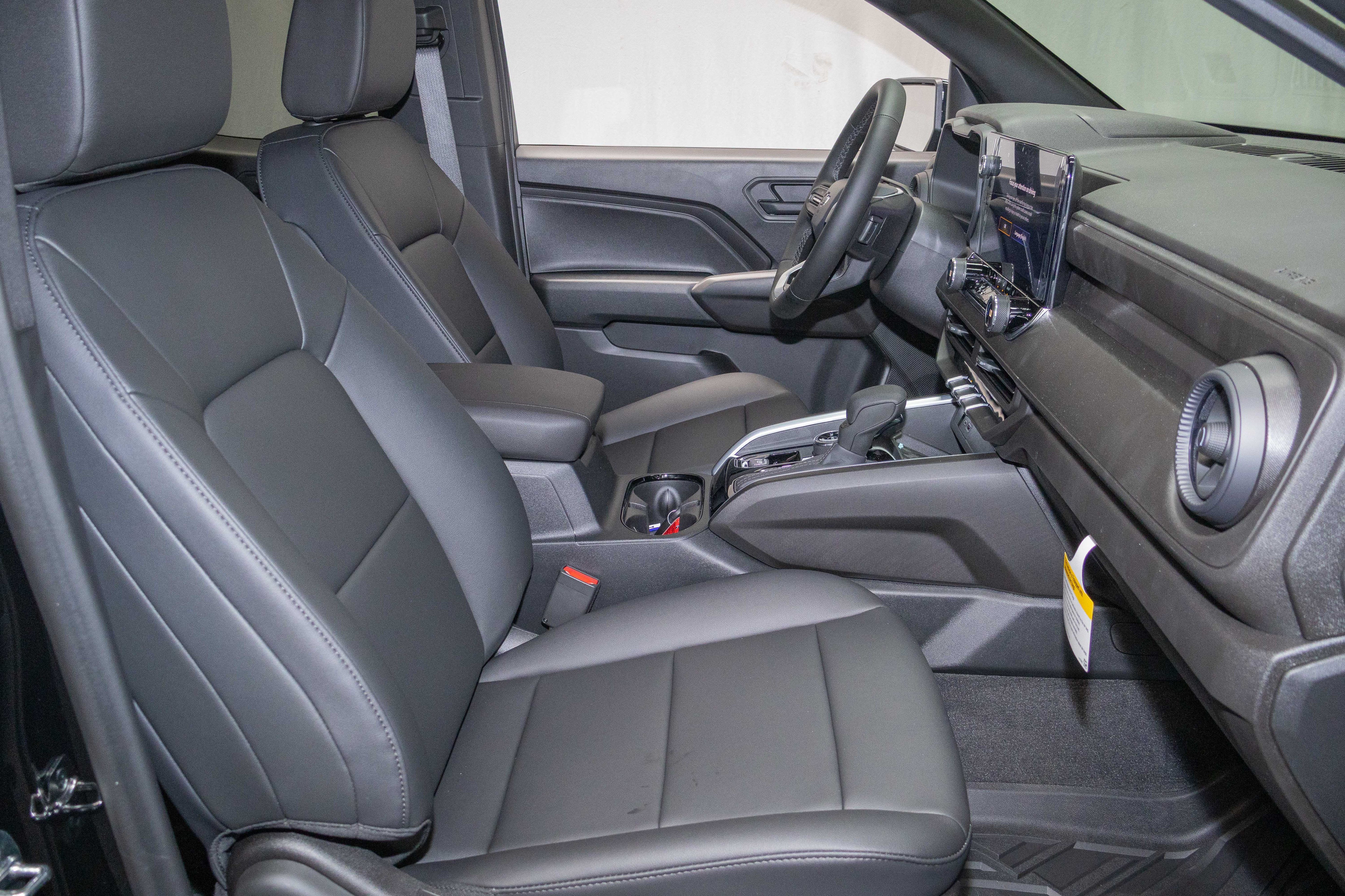 New 2026 Chevrolet Colorado Trail Boss AWD/4WD image 10