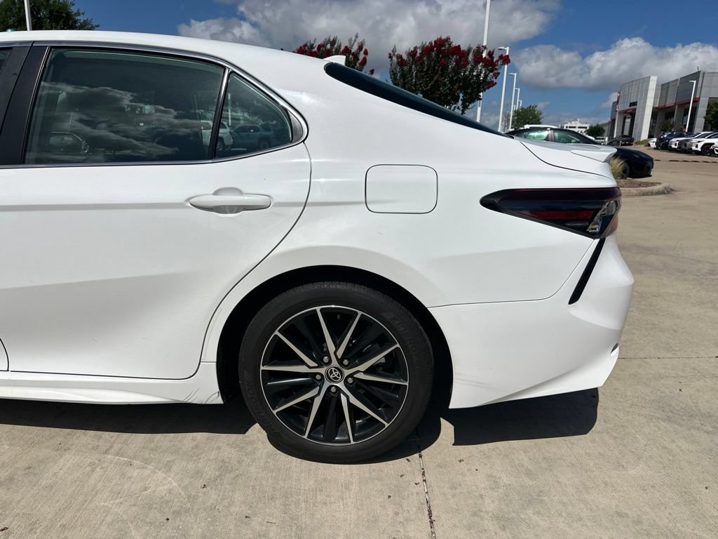 Certified 2024 Toyota Camry SE FWD image 18