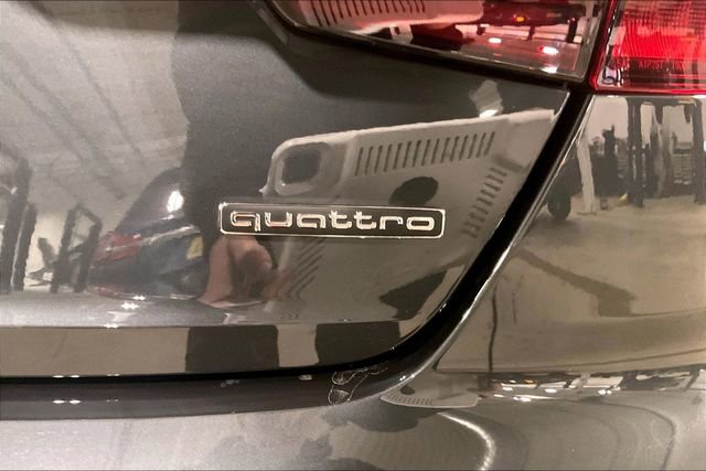 Used 2024 Audi A4 2.0T Premium w/ Convenience Package image 8