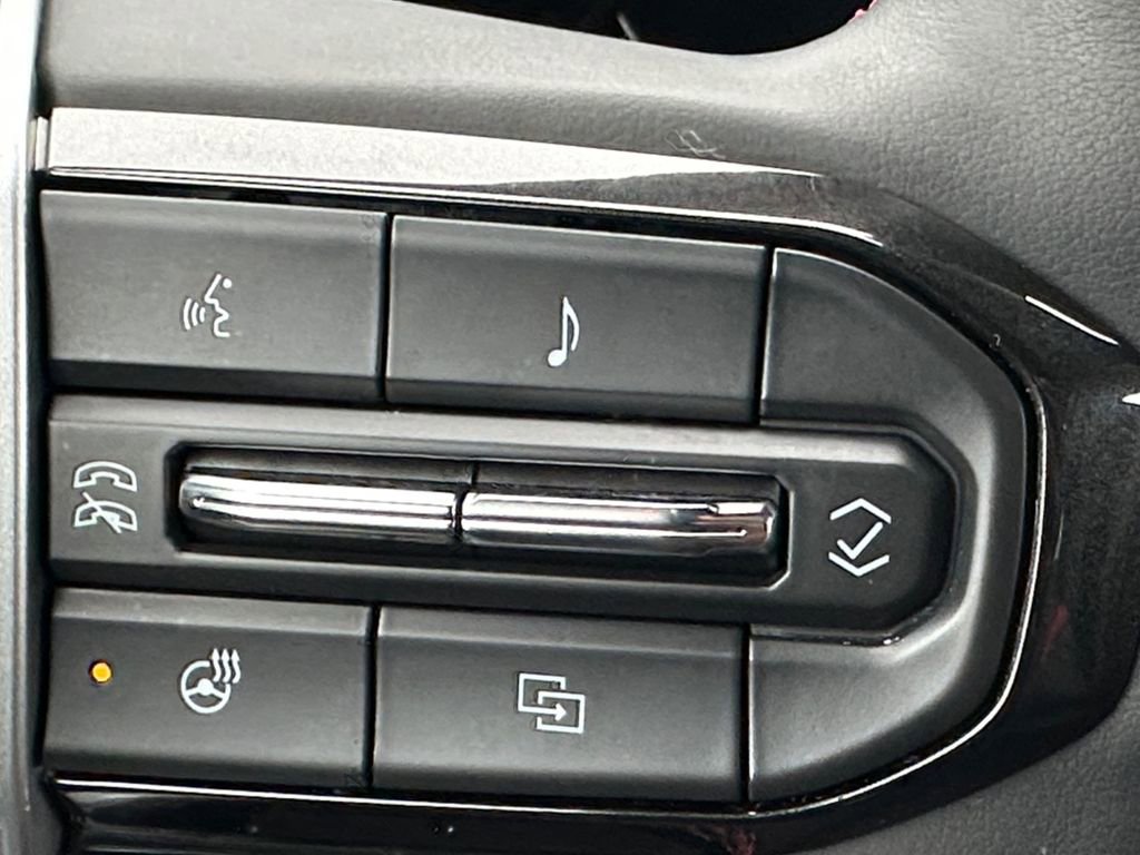 Used 2024 Chevrolet Colorado Z71 w/ Z71 Convenience Package 2 image 20