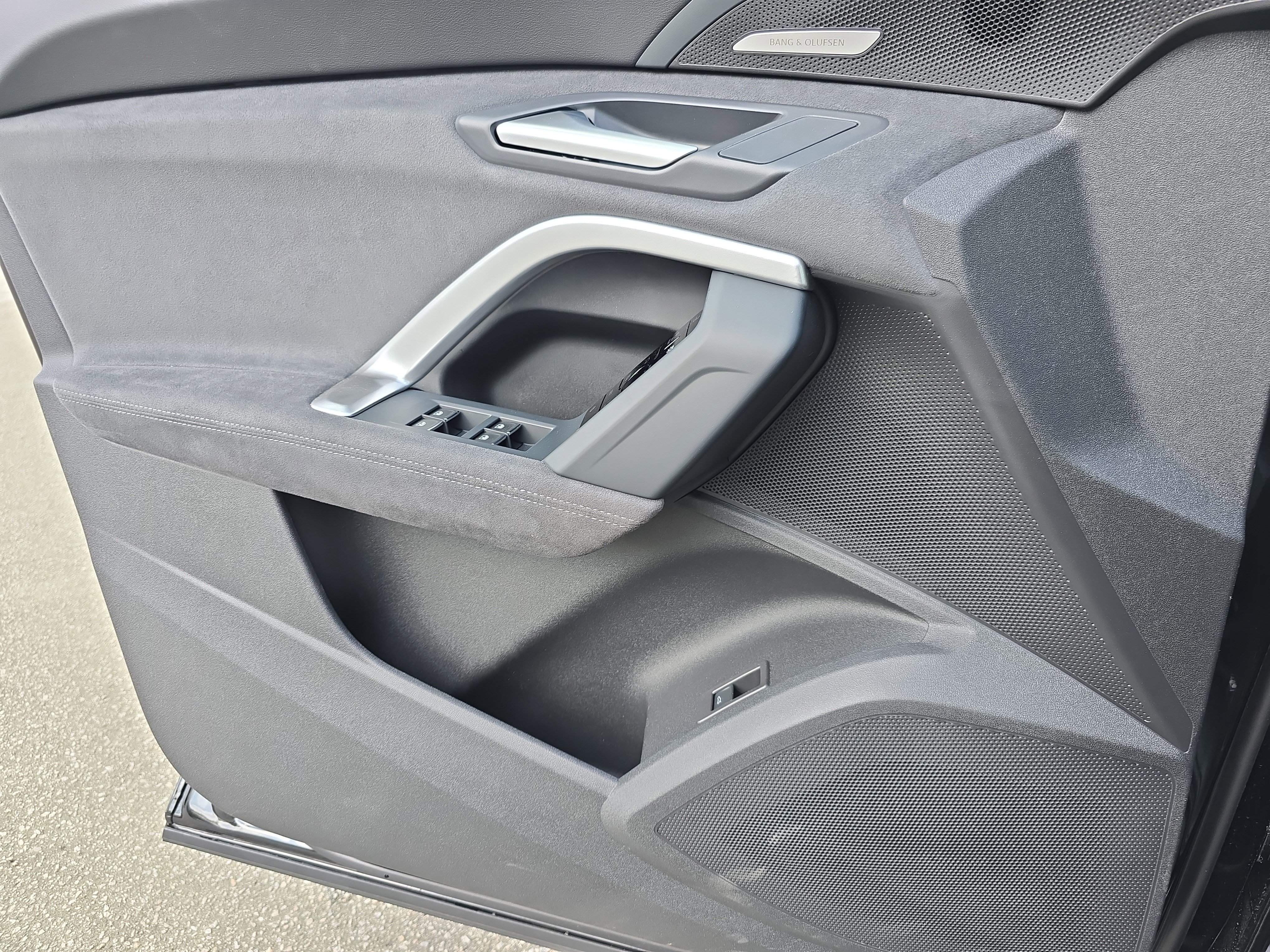 New 2026 Audi SQ5 Premium Plus image 25