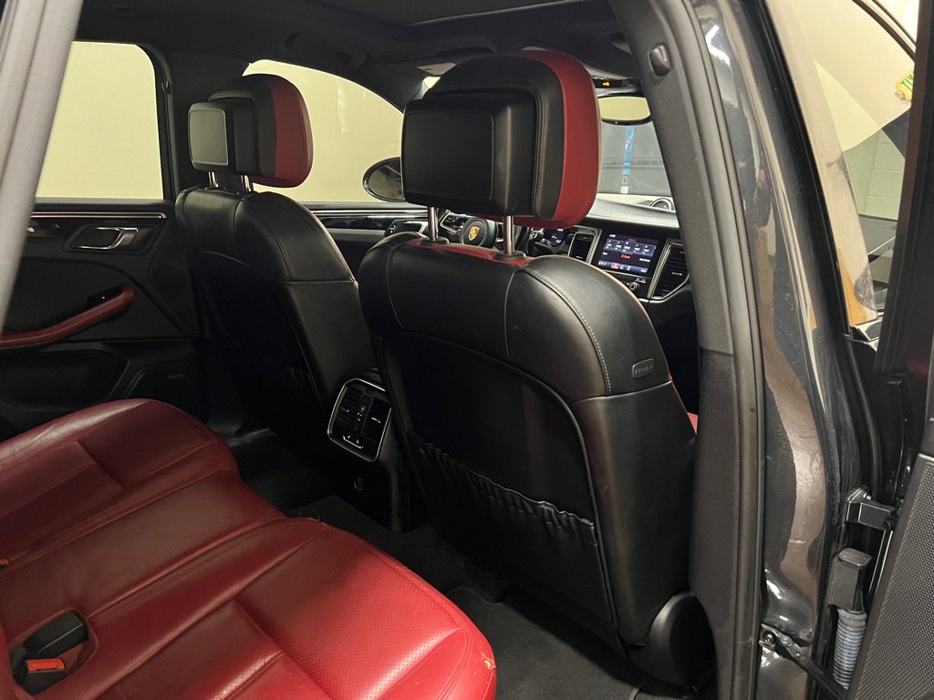 Used 2018 Porsche Macan S AWD/4WD image 34