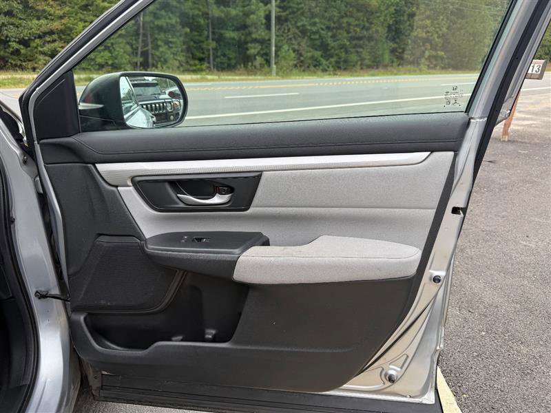 Used 2017 Honda CR-V LX image 18