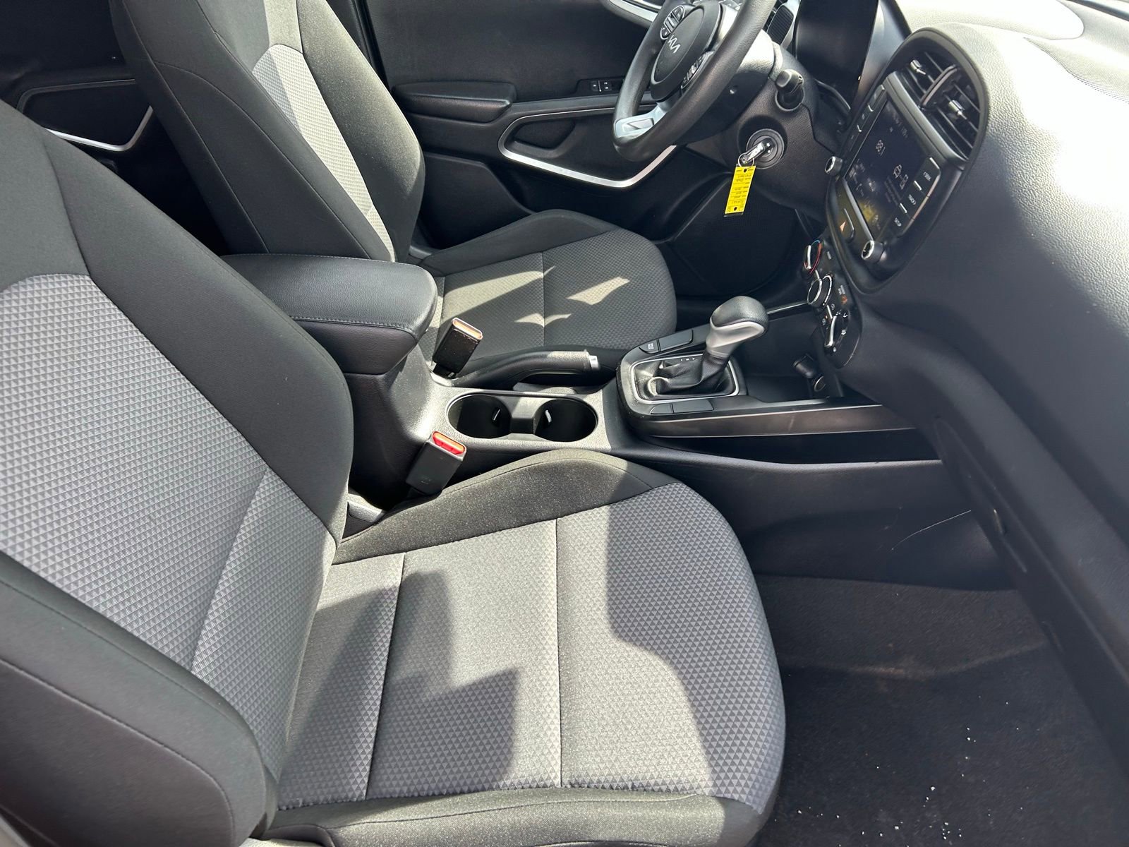 Used 2023 Kia Soul LX FWD image 31