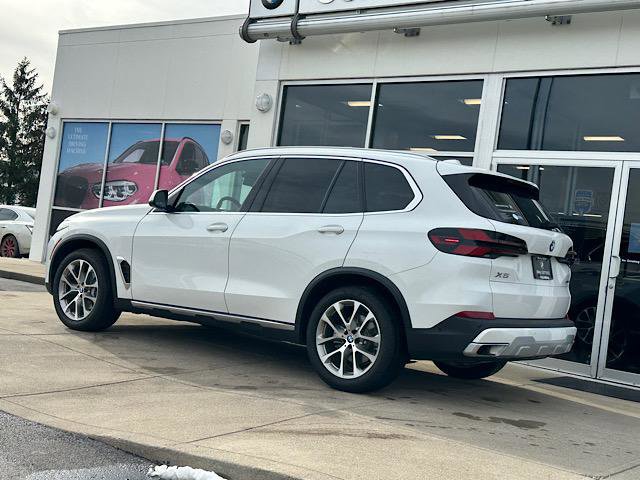 Certified 2025 BMW X5 xDrive40i w/ Premium Package image 7