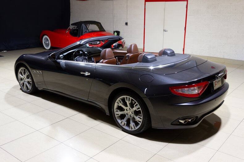 Used 2012 Maserati GranTurismo Convertible RWD image 12