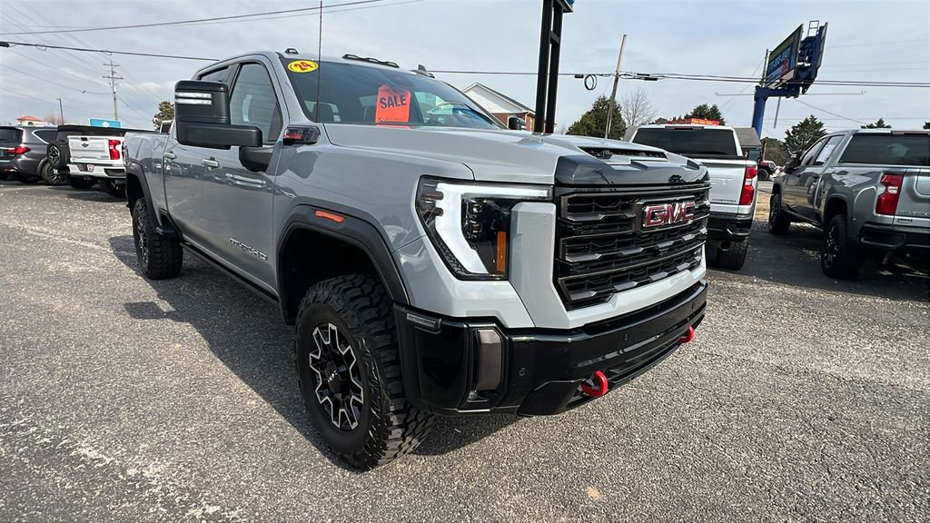 Used 2024 GMC Sierra 2500 AT4X image 3