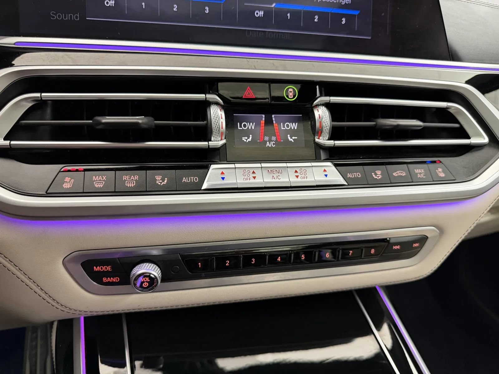 Used 2020 BMW X7 M50i w/ Executive Package AWD/4WD image 42