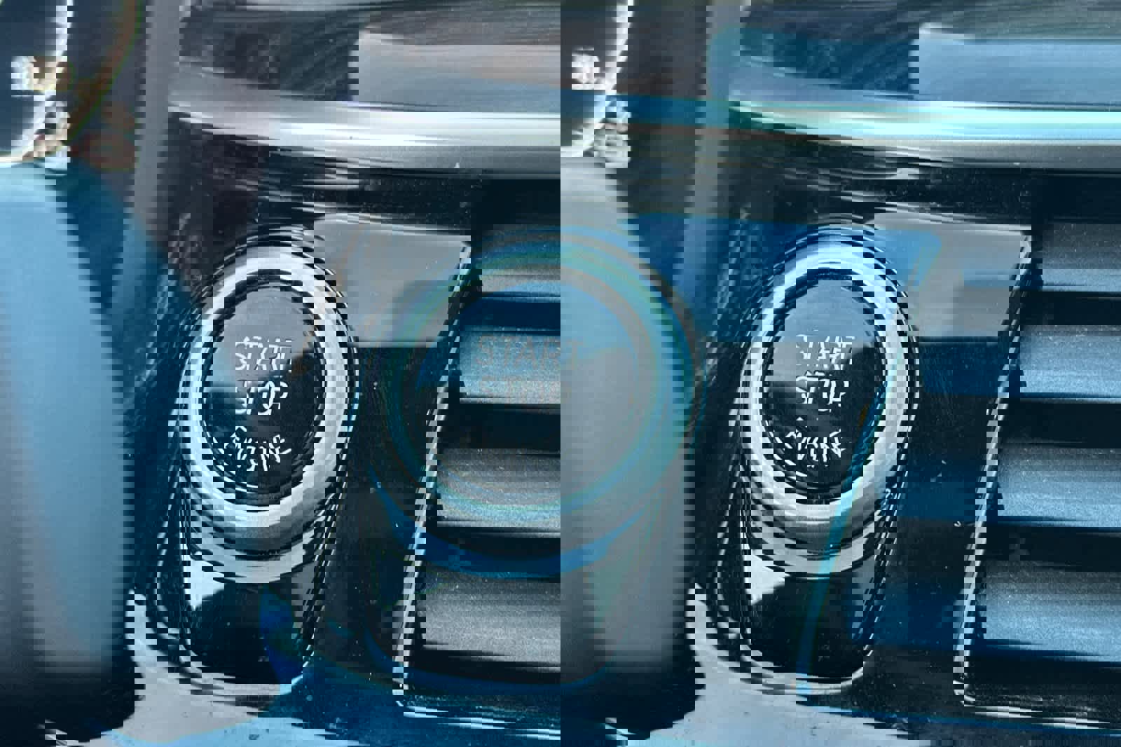 Certified 2023 BMW 530e w/ Convenience Package image 26