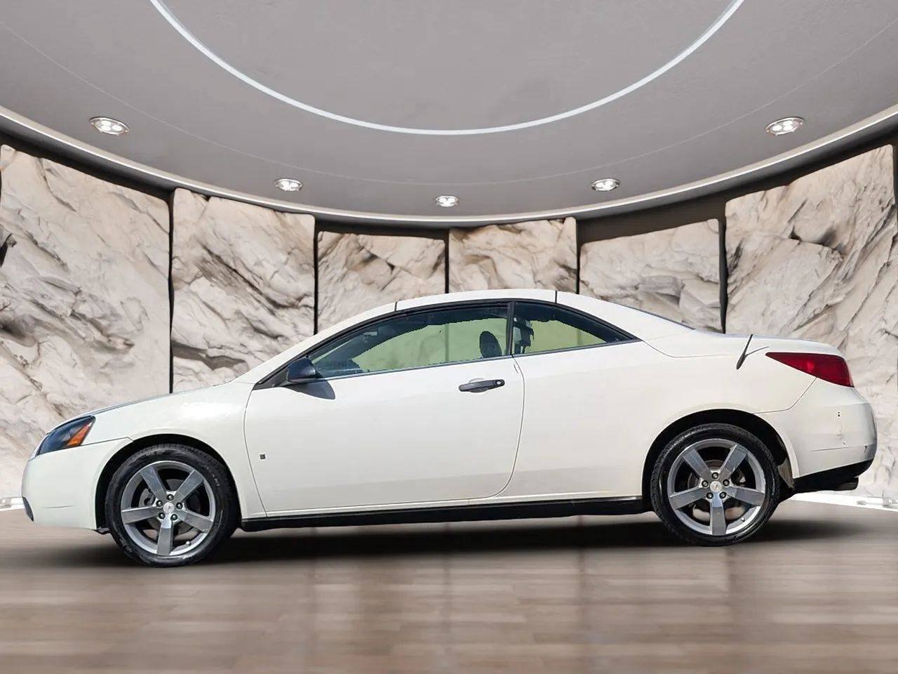 Used 2007 Pontiac G6 GT w/ Sport Package FWD image 5