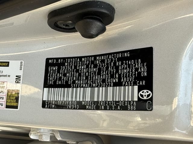 Used 2021 Toyota Corolla LE w/ Carpet Mat Package (TMS) FWD image 32