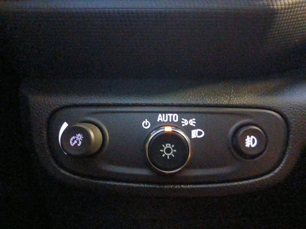 Used 2023 Chevrolet TrailBlazer ACTIV w/ Sun and Liftgate Package FWD image 20
