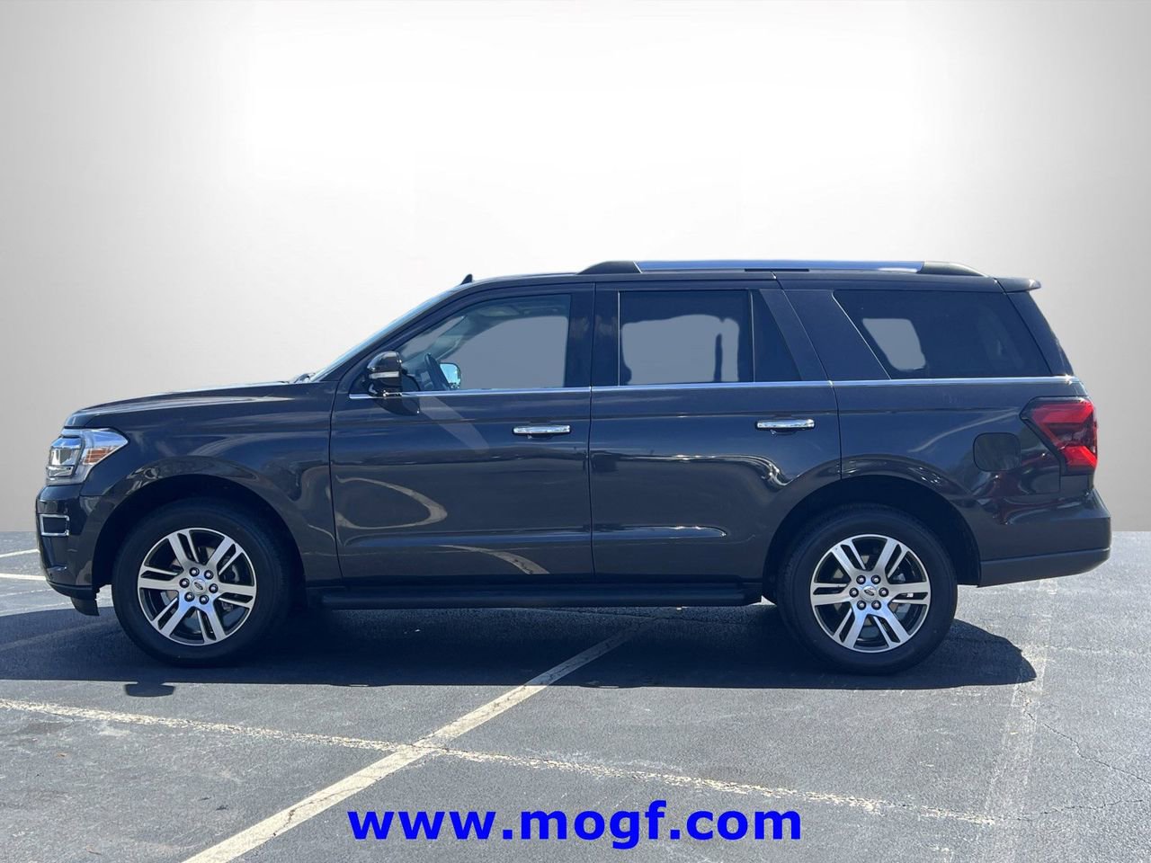 Certified 2024 Ford Expedition Limited AWD/4WD image 28