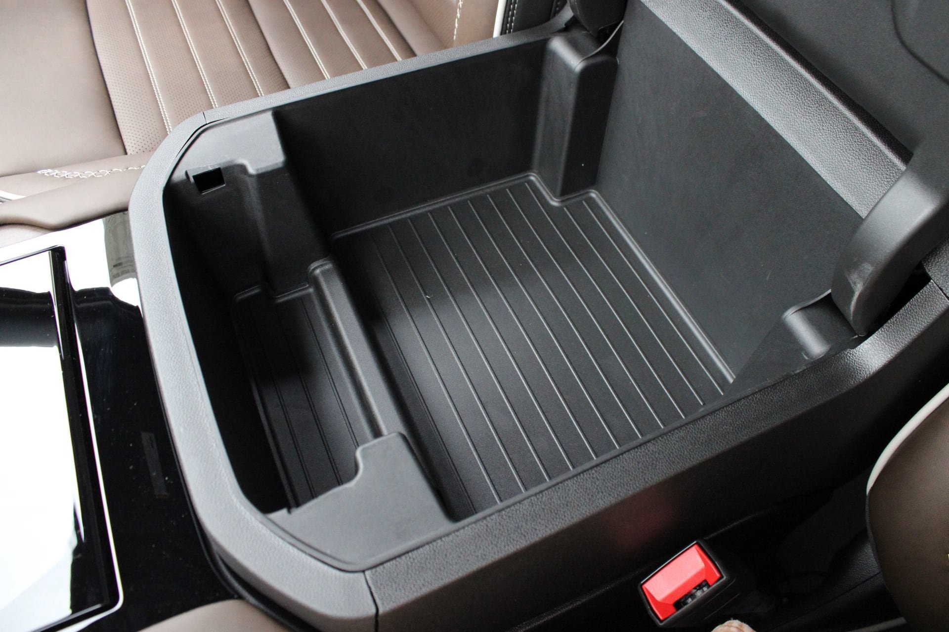 New 2026 GMC Yukon XL Denali Ultimate w/ LPO, Floor Liner Package AWD/4WD image 55