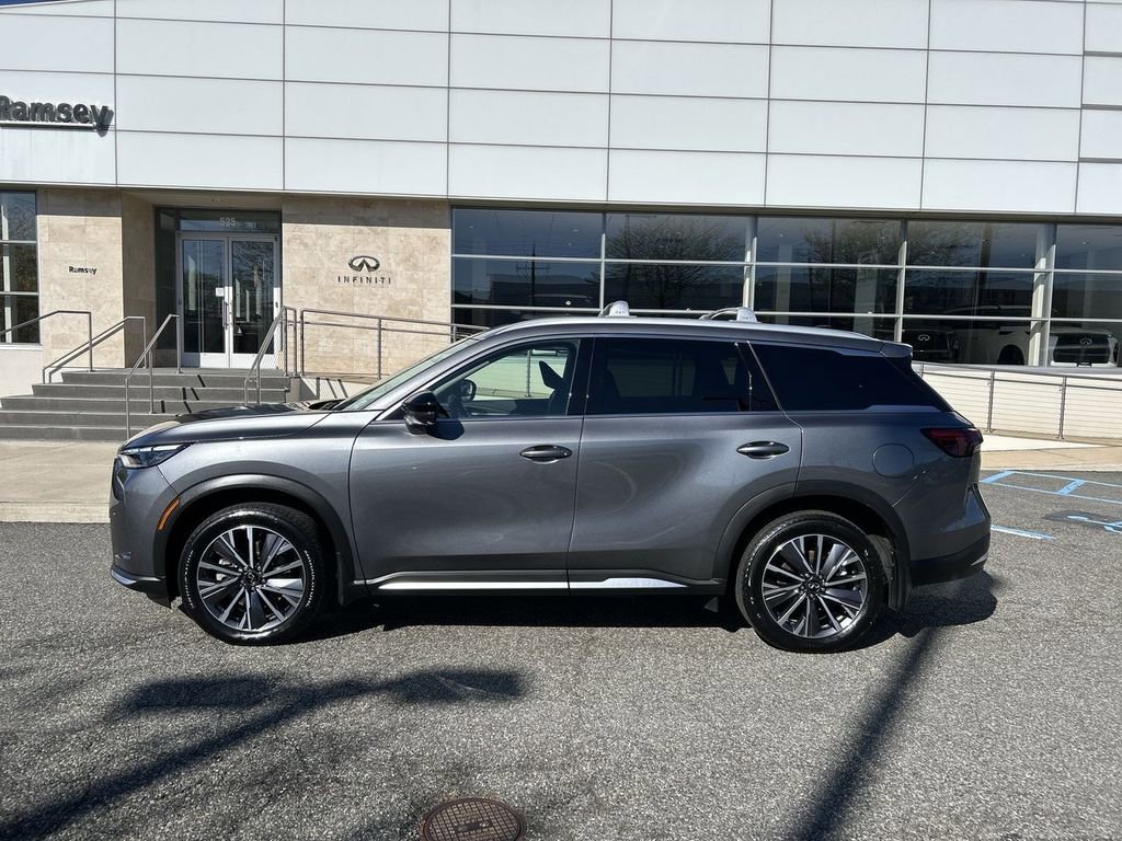 Certified 2026 INFINITI QX60 Luxe w/ Cargo Package AWD/4WD image 5