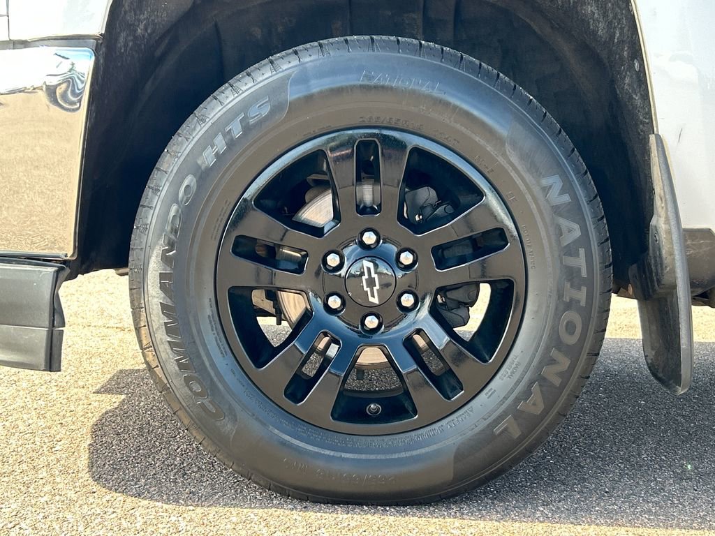 Used 2018 Chevrolet Silverado 1500 LT w/ Texas Edition AWD/4WD image 24