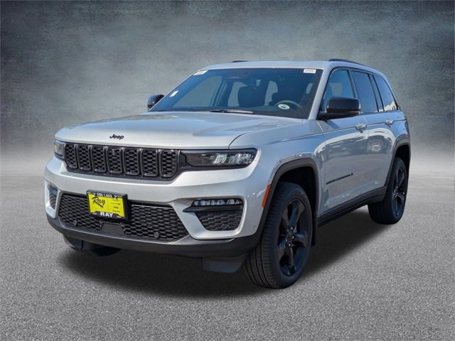 New 2025 Jeep Grand Cherokee Limited w/ Luxury Tech Group II image 8