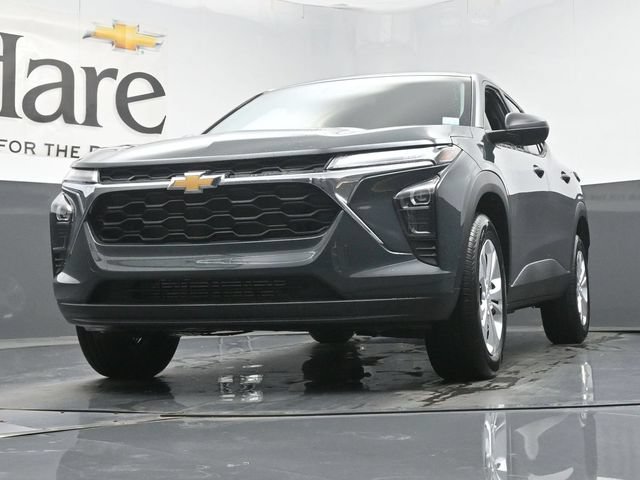 New 2026 Chevrolet Trax LS FWD image 34