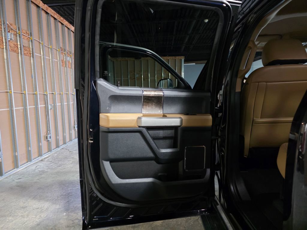 Used 2022 Ford F250 Lariat w/ Lariat Ultimate Package AWD/4WD image 18