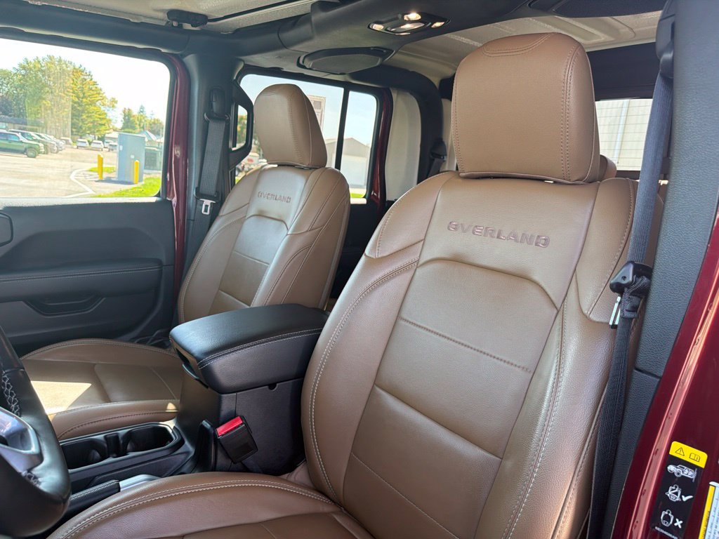 Used 2021 Jeep Gladiator Overland w/ Popular Equipment Package AWD/4WD image 13