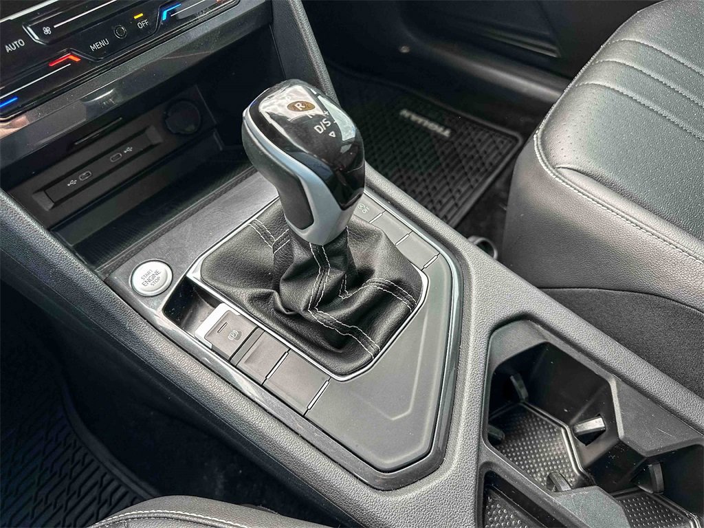 Used 2024 Volkswagen Tiguan SE image 34