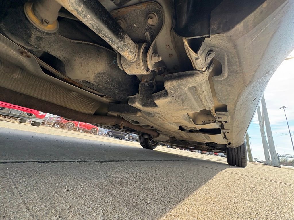 Used 2015 Jeep Renegade Latitude w/ Cold Weather Group II FWD image 30