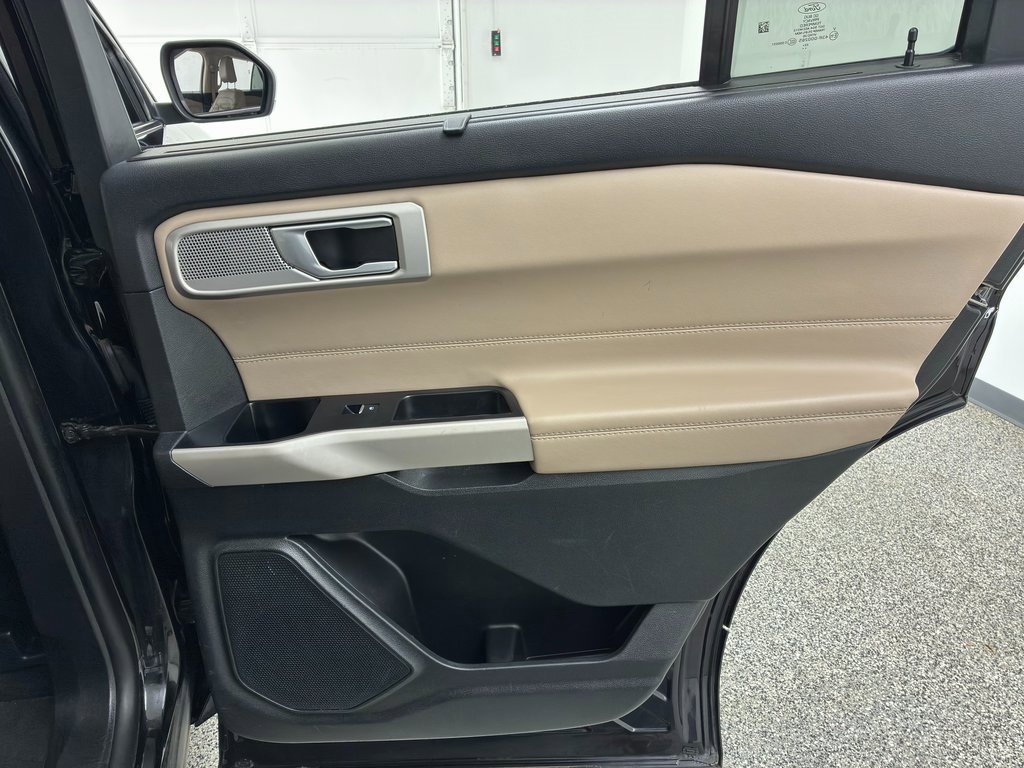 Used 2023 Ford Explorer Limited image 39