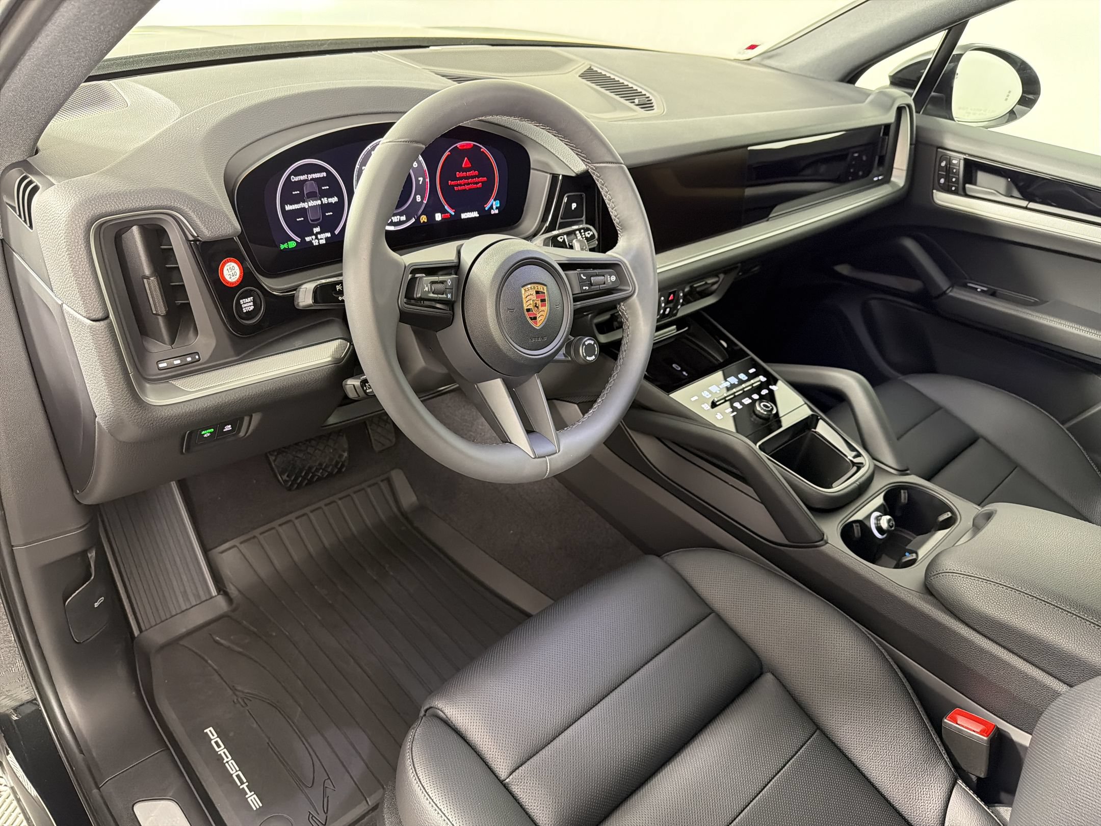 Used 2026 Porsche Cayenne AWD/4WD image 4