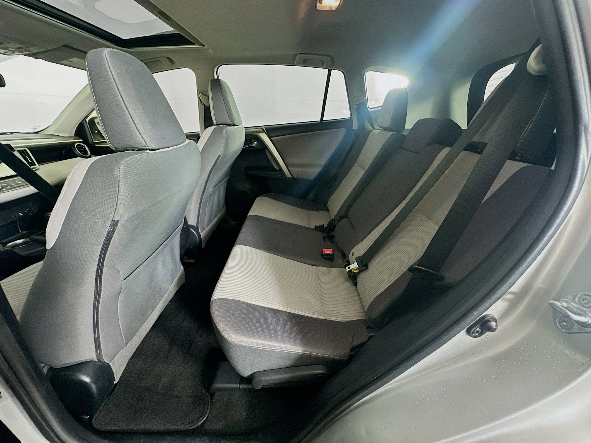 Used 2014 Toyota RAV4 XLE image 26