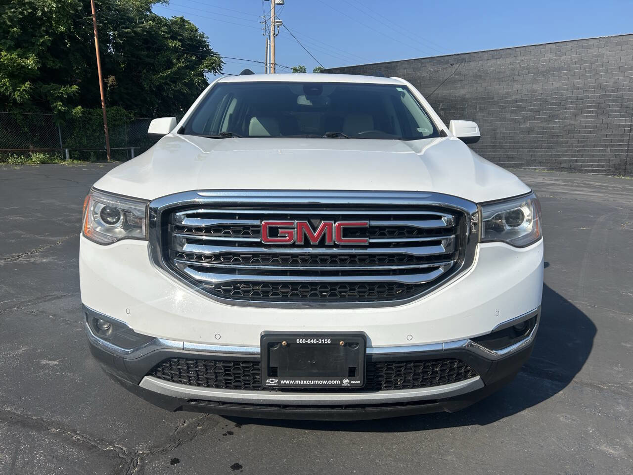 Used 2018 GMC Acadia SLT w/ LPO, Protection Package image 3