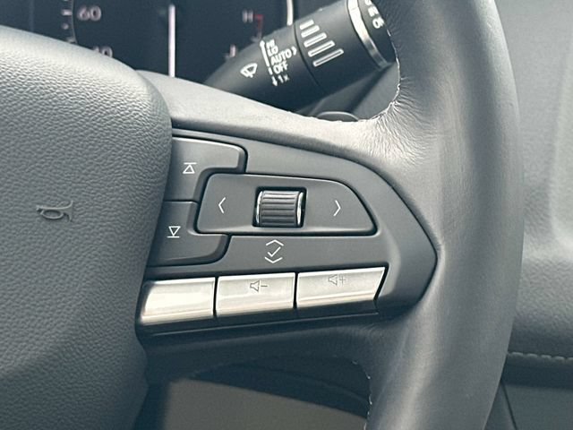 Certified 2023 Cadillac XT4 Premium Luxury w/ Enhanced Visibility Package AWD/4WD image 8