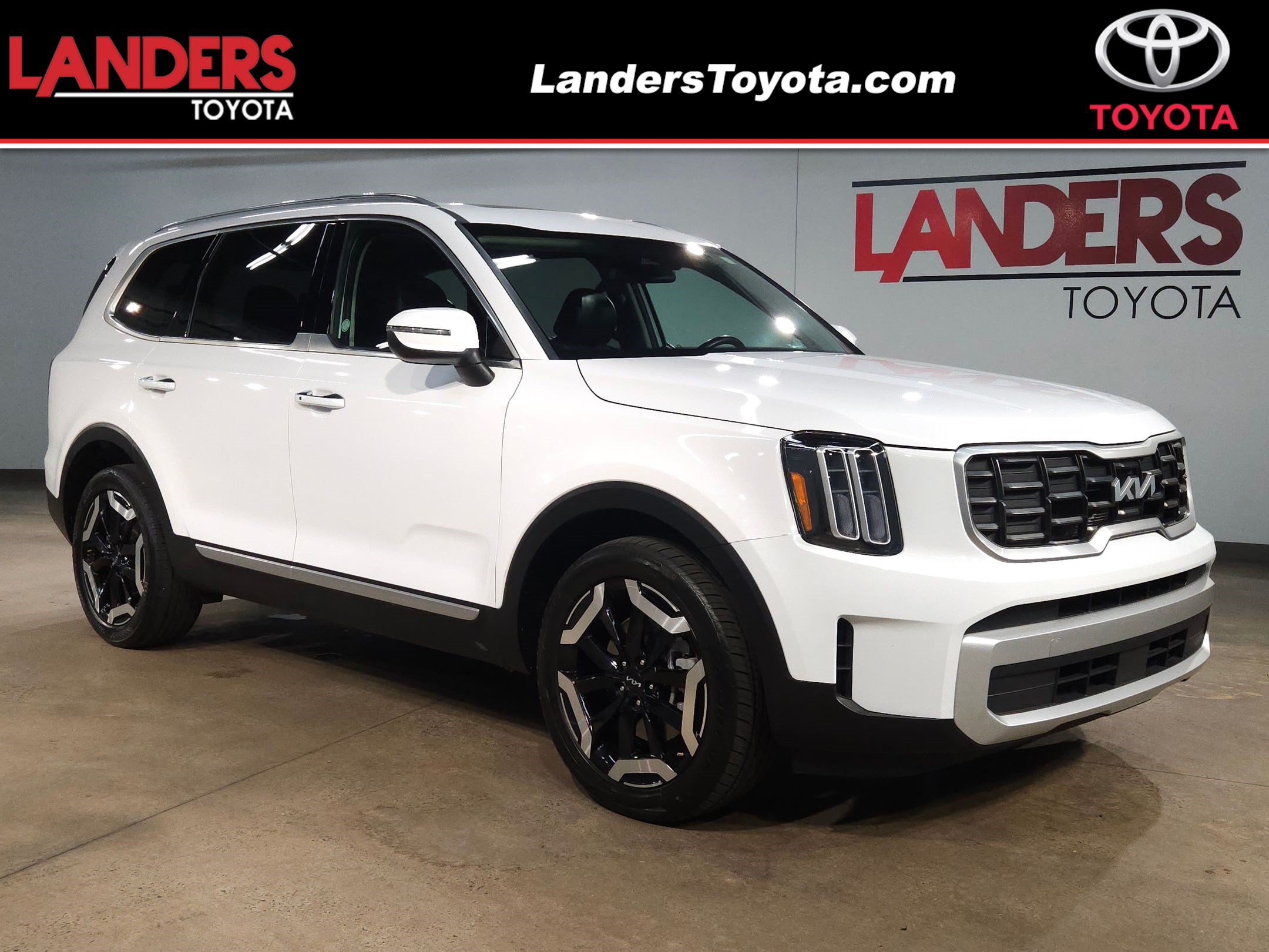 Used 2025 Kia Telluride S