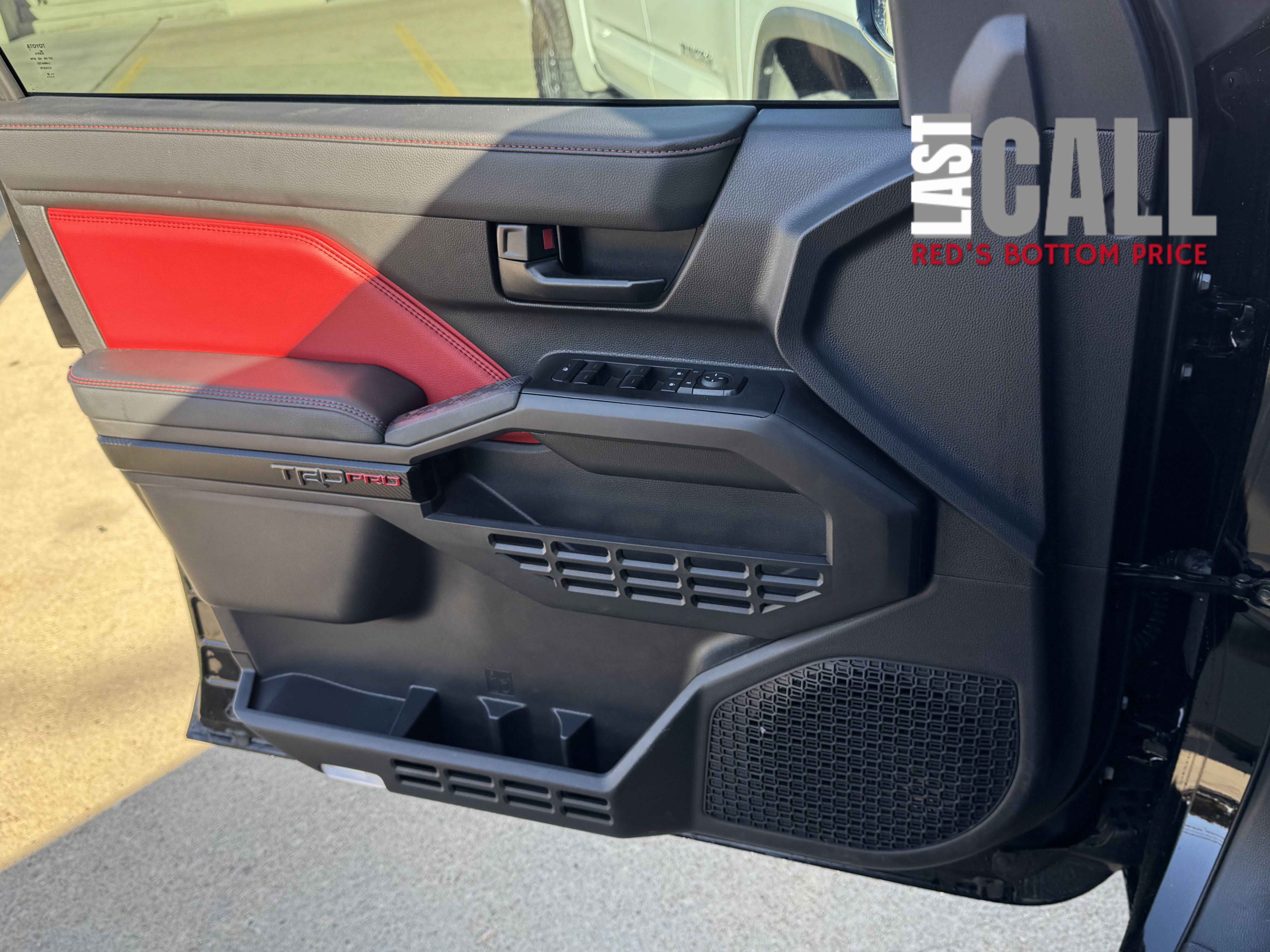 Used 2025 Toyota Tacoma TRD Pro image 28