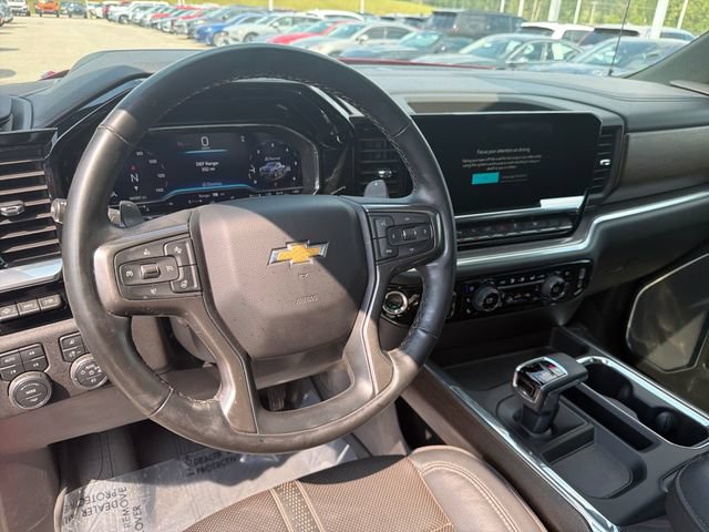 Used 2025 Chevrolet Silverado 1500 High Country AWD/4WD image 16
