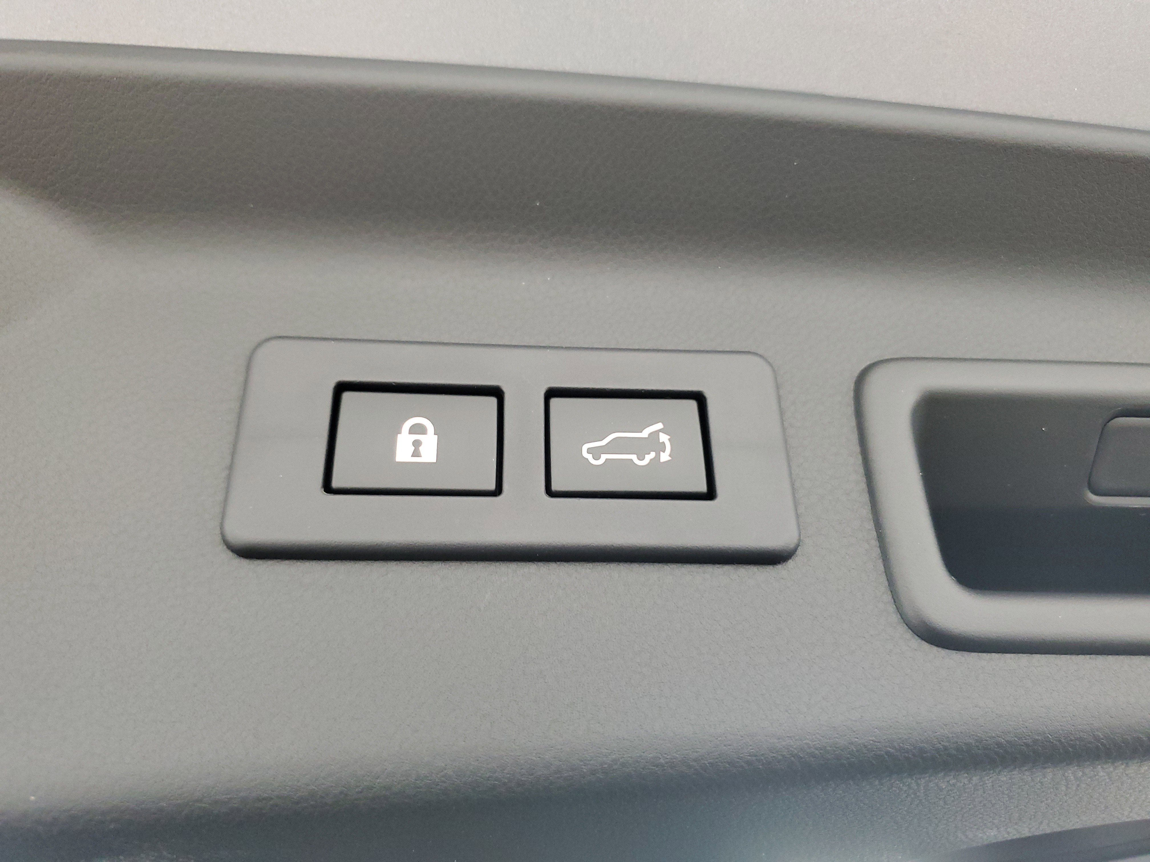 Used 2025 Subaru Forester Limited image 35